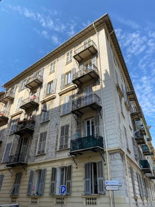Blue Sun - Sejournez Au Coeur De La Appartamento Nizza